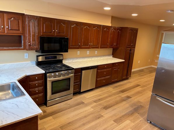 212 Arden Rd W