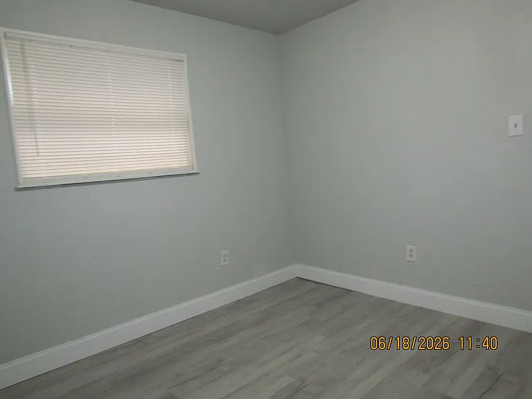 1202 NW Lake Ave — Photo 18