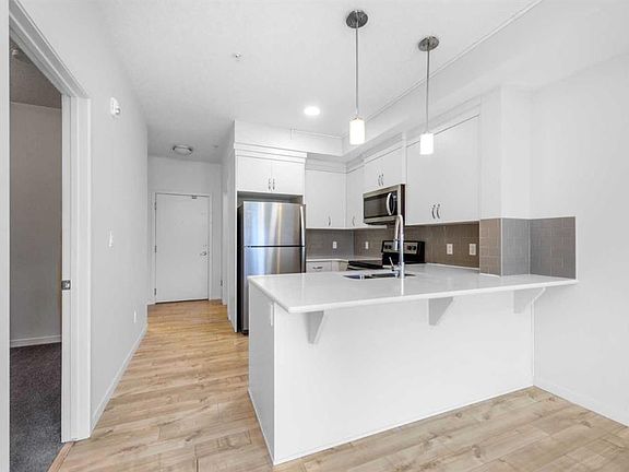 2nd image of 20 N Seton Park SE #316