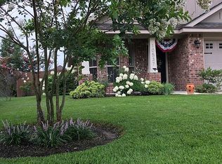 10537 Roundhill Dr, Gulfport, MS 39503