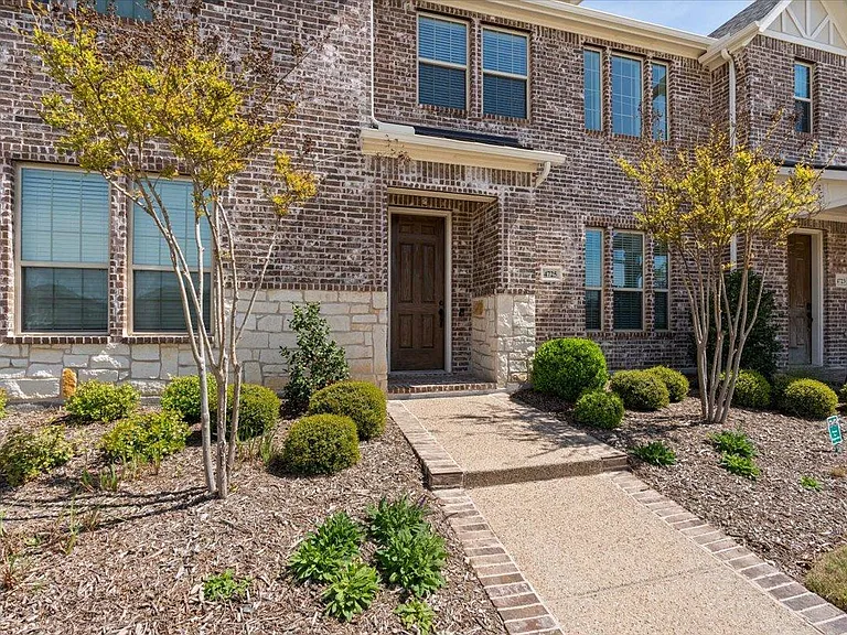 4725 Smokey Quartz Ln — Photo 3