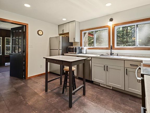 4th image of 12755 Duner Point Ln