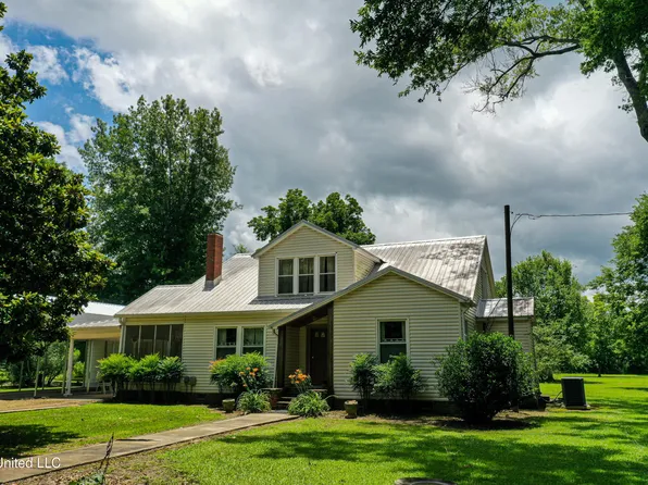 85 Barrack Rd, Yazoo City, MS 39194