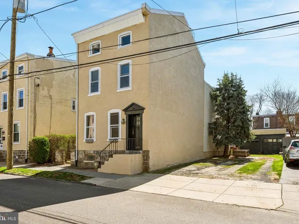 439 Lemonte St, Philadelphia, PA 19128