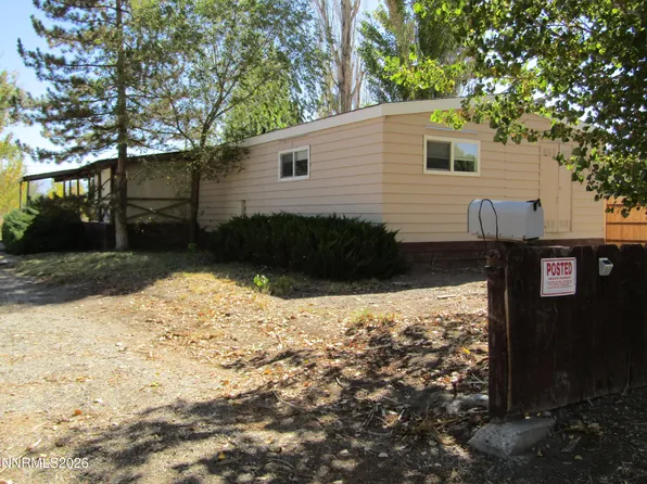 6 Palomino Dr, Yerington, NV 89447