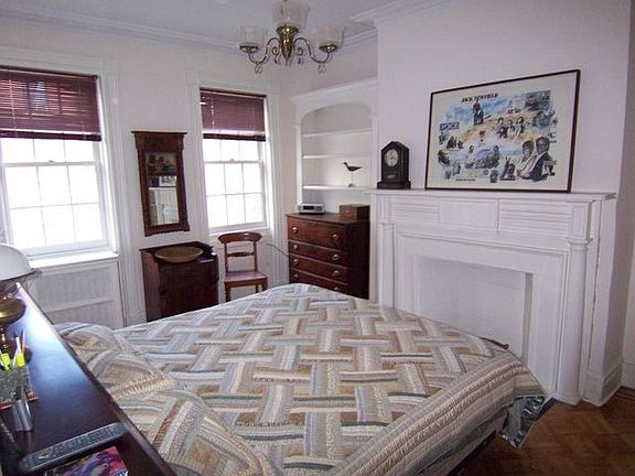 5th image of 24 Charlton St