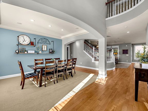 5th image of 140 Venus Ave