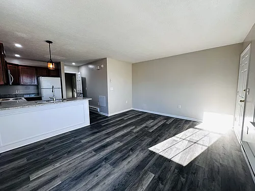 401 Woodland Cir #9 Photo 1 401 Woodland Cir #9 Photo 1