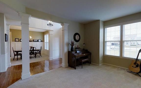 3rd image of 1033 Red Tail Cir
