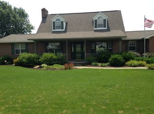 642 Hickory Dr SW, Sugarcreek, OH 44681
