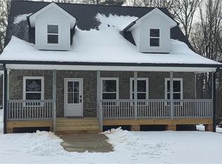 5058 Shattalon Dr, Winston Salem, NC 27106