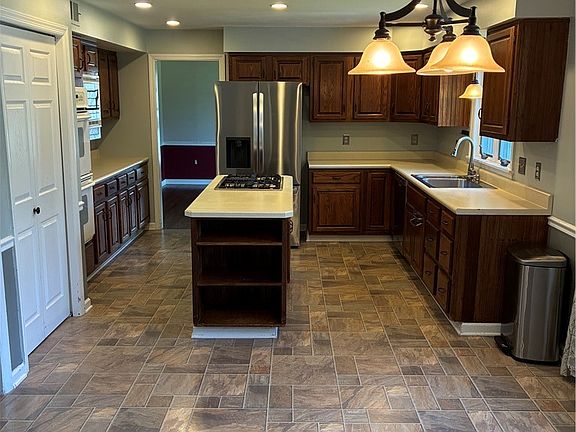 3rd image of 2159 Poor Richards Ln