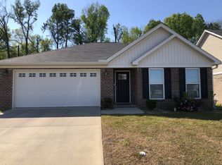 202 Sprucepine Rd, Dothan, AL 36301