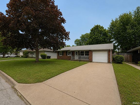 2nd image of 2549 Whitehall Dr