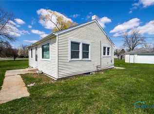 1377 Moll Ave, Defiance, OH 43512