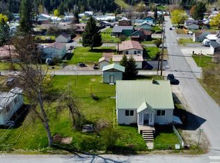 102 S 3rd St, Pinehurst, ID 83850