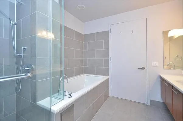 Rented by Ostrov Realty Group | media 17