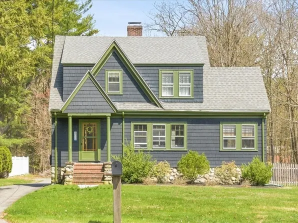 316 Fisher St, Walpole, MA 02081