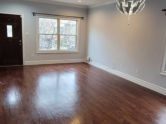4th image of 50 Perona Ln