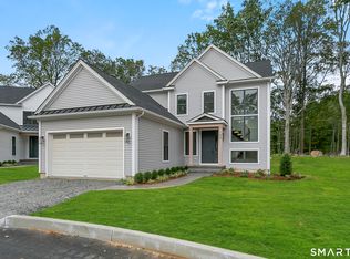 80 Oronoque Hills Rd, Stratford, CT 06614