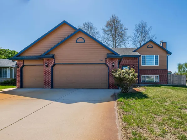 5380 S Stoneborough Ct, Wichita, KS 67217