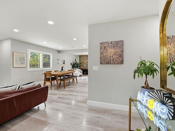 5th image of 5823 Sunrose Ave