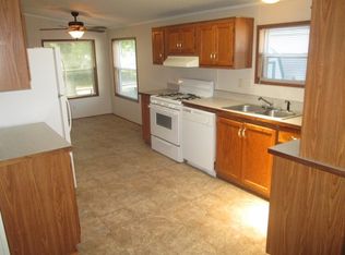 23130 Fountain Dr, Clinton Township, MI 48036