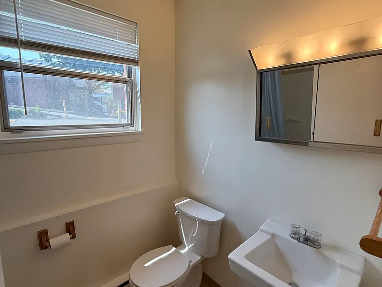 745 Main St #A2 — Photo 7