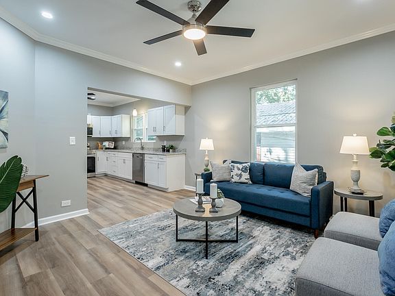 4th image of 3998 Arkwright St