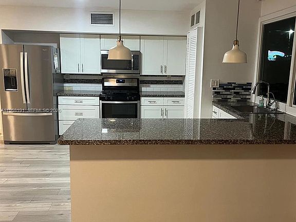 3rd image of 7133 SW 109th Ct
