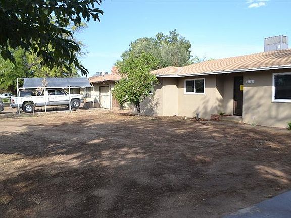 4th image of 27163 Parkwood Ave