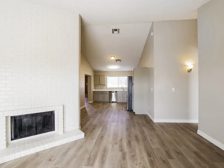 5222 W Aster Dr — Photo 4
