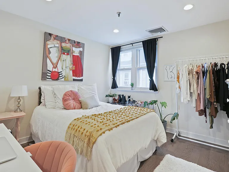 126 Tudor St #G — Photo 11