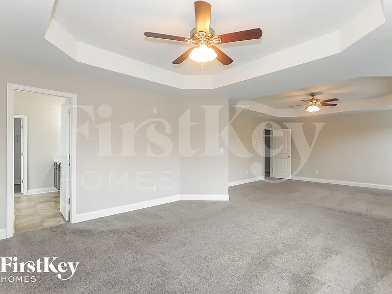 2115 Farmdale Ct — Photo 8