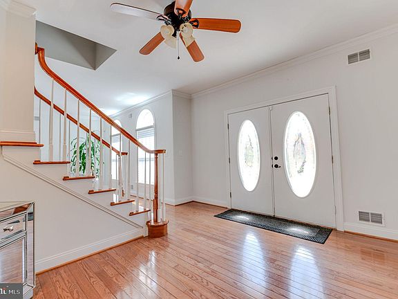 4th image of 22 Serenity Ct