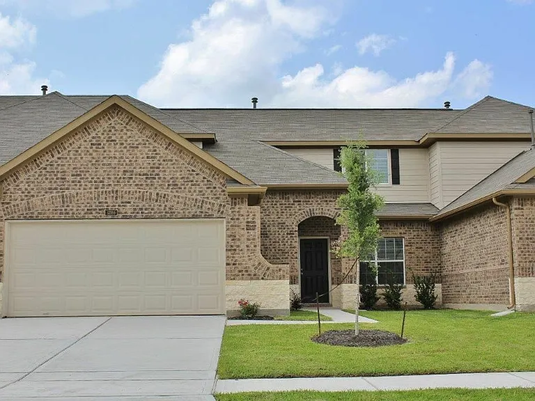 12355 Dona Ln — Photo 3