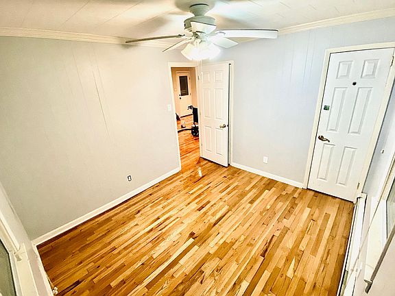 2nd image of 206 Sanford Ave