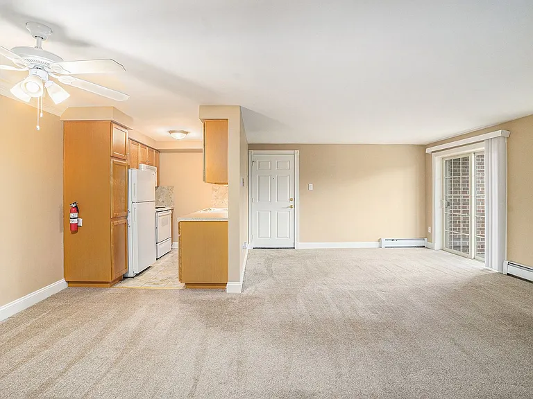 700 Swinehart Rd — Photo 10