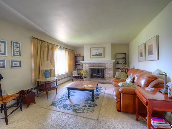 2nd image of 518 Park Ave
