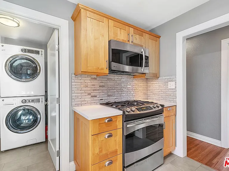 2630 S Bedford St #2630 — Photo 17