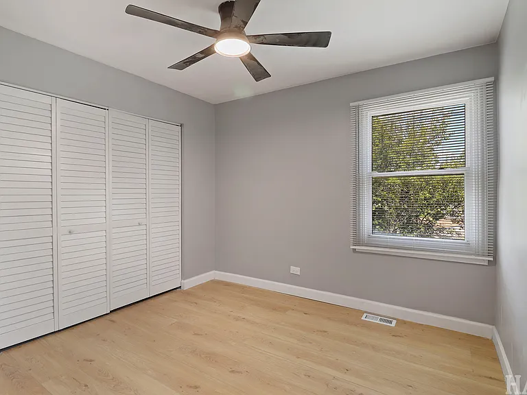2208 Kensington Dr — Photo 40