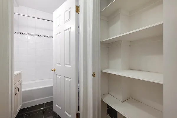 Rented by Rita S Citrin, LREB | media 25