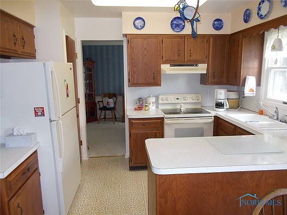 5th image of 3808 Green Meadow Ct