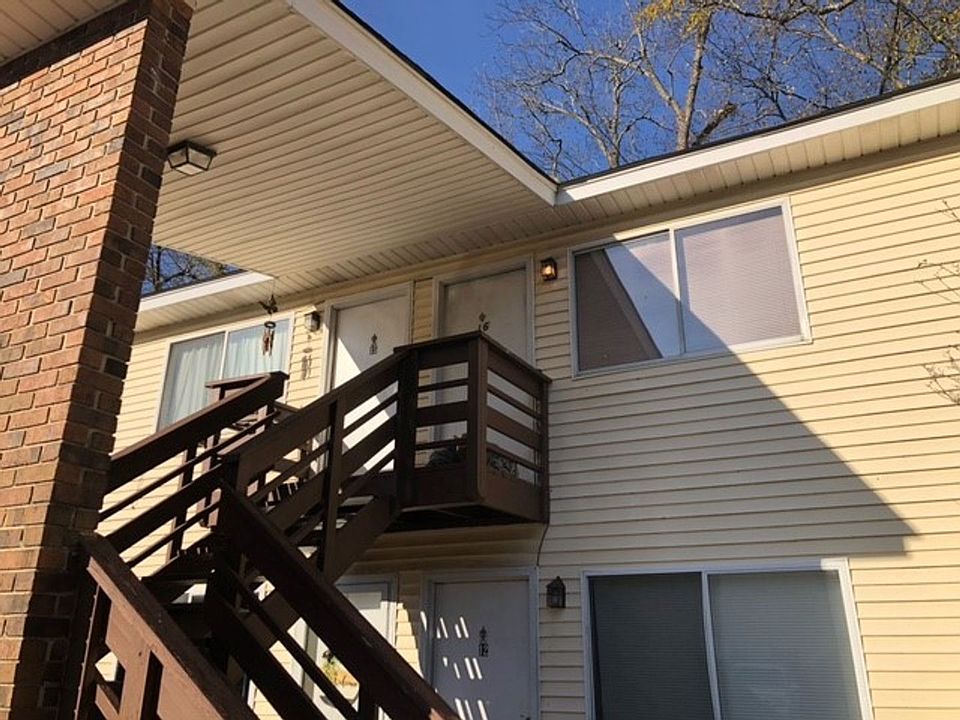 1st image of 136 Cambridge Ave W APT 15