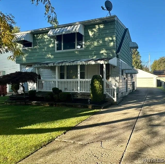 2 bed, 1.0 bath, 800 sqft, $925 — Photo 1