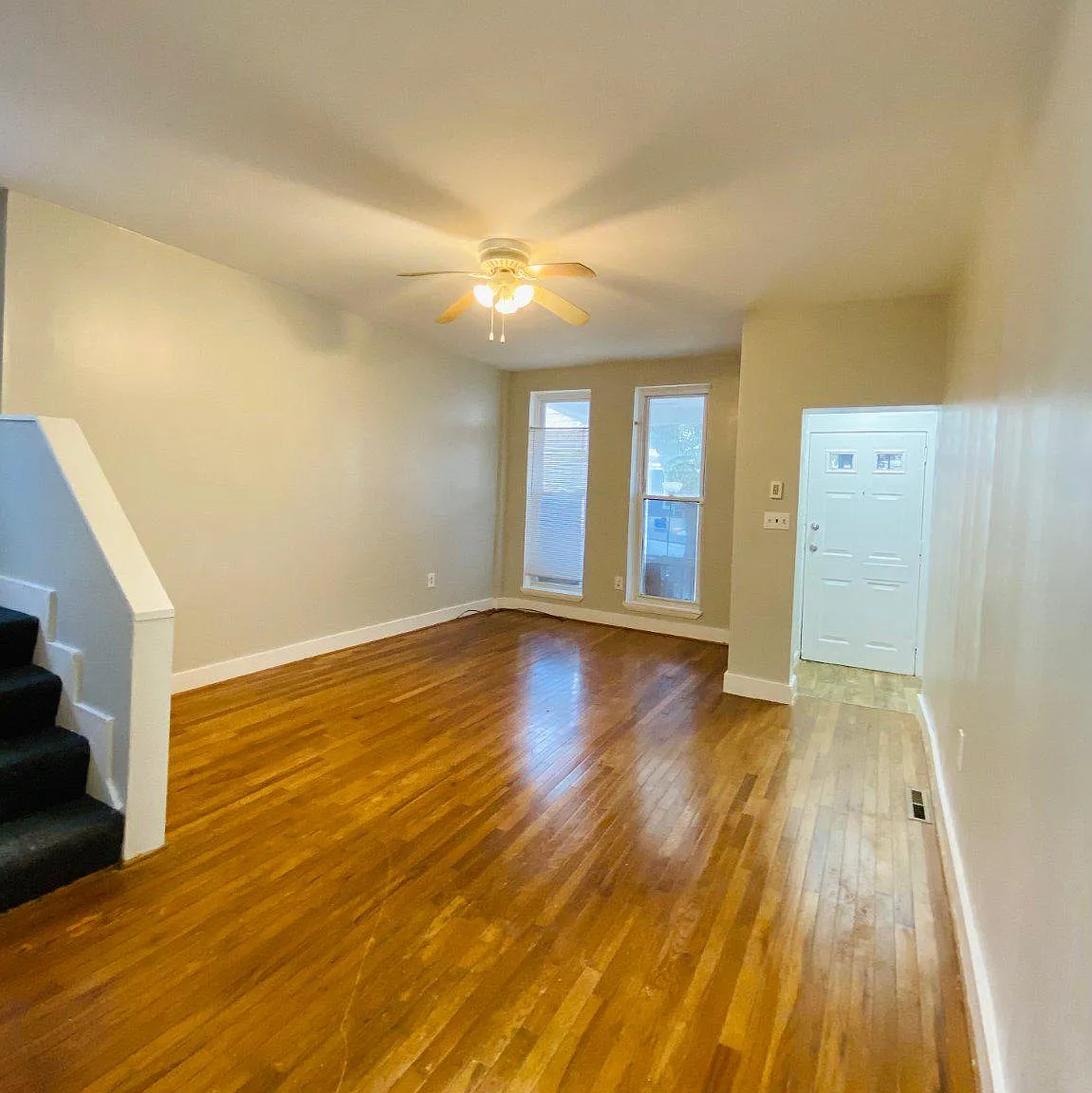 3 bed, 2.0 bath, 1728 sqft, $1,550 — Photo 1