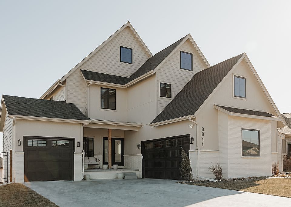 1st image of 8811 Shadow Creek Ln