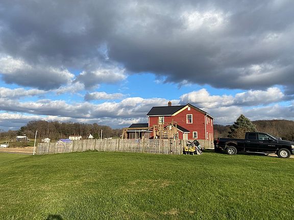 3rd image of 7671 Township Road 455