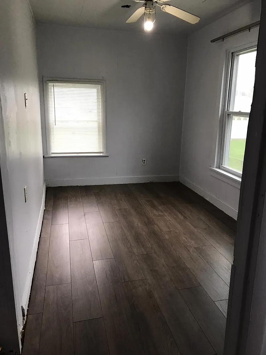 2087 Minnesota Ave photo 1