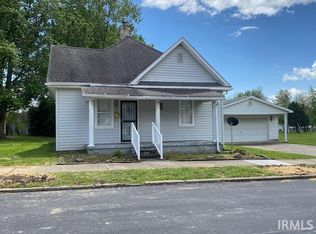 721 W 3rd St, Edwardsport, IN 47512